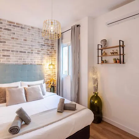 Apartment Rooftop & Private Jacuzzi In The Center By Rems *