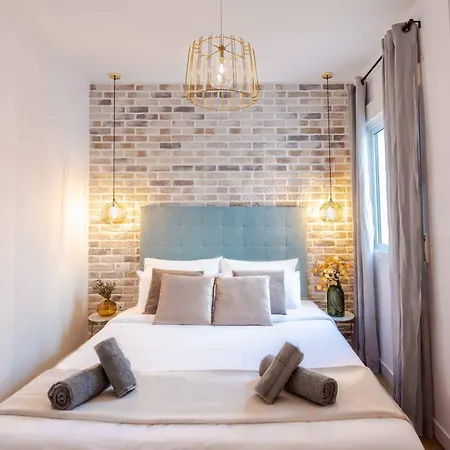 Rooftop & Private Jacuzzi In The Center By Rems Appartement *